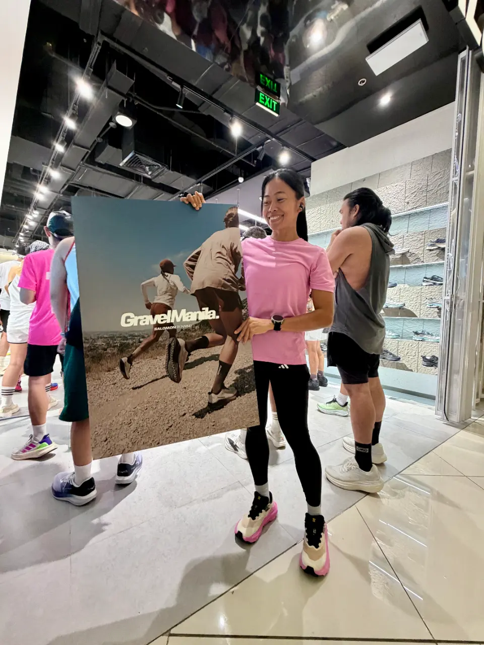 Easy miles around MOA with Salomon.🏃🏾‍♀️ — journal moment 6 of 10