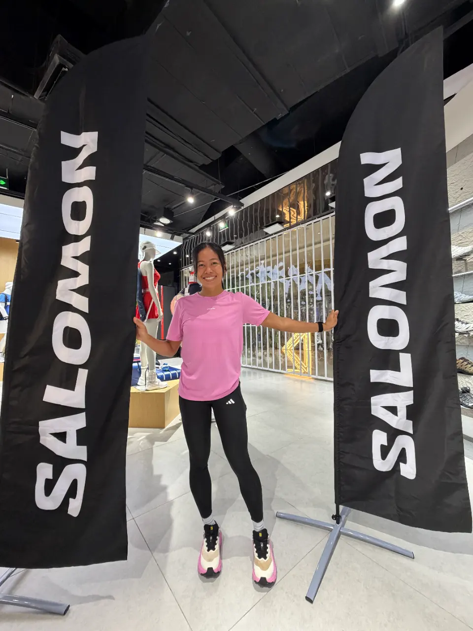 Easy miles around MOA with Salomon.🏃🏾‍♀️ — journal moment 2 of 10